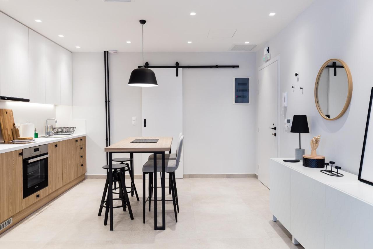 Luxury Apartments In Plaka By Upstreet Atenas Exterior foto